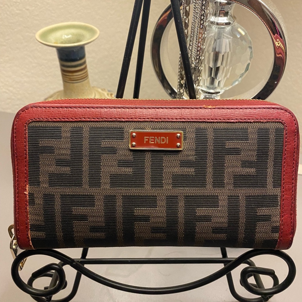 Fendi zippy wallet